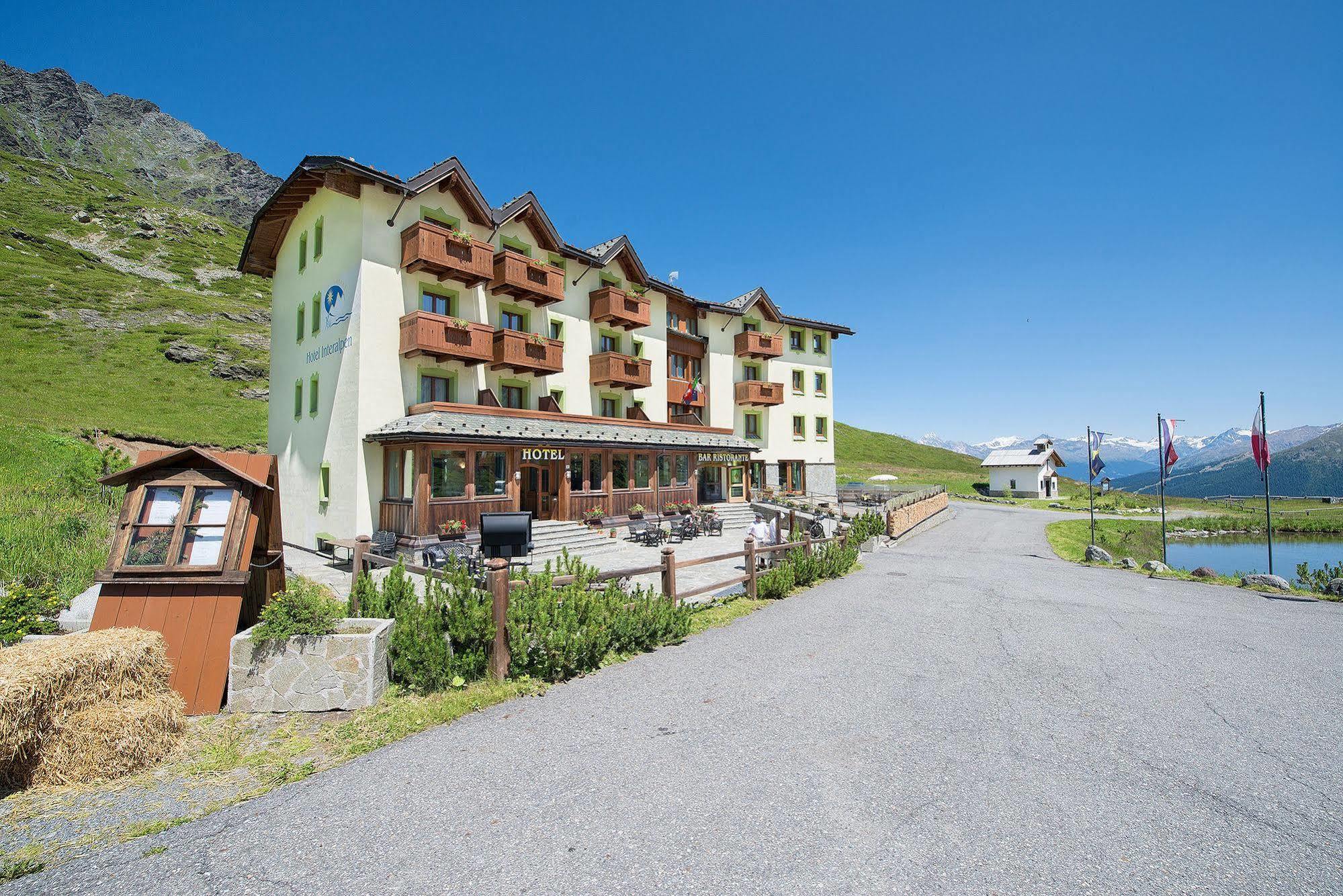 Hotel Interalpen Isolaccia Esterno foto