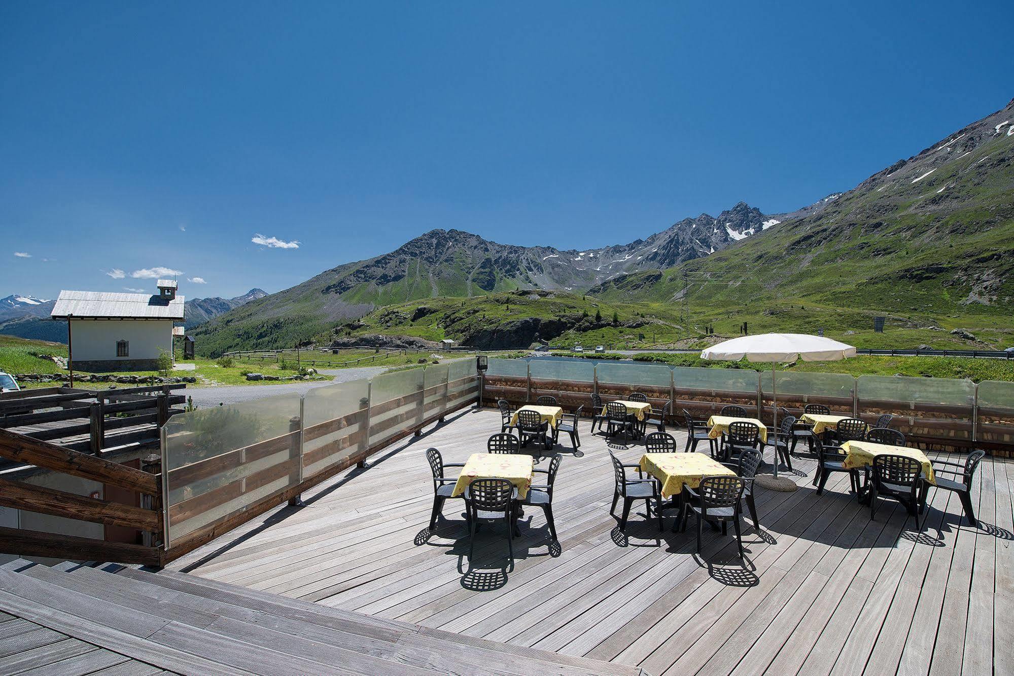 Hotel Interalpen Isolaccia Esterno foto