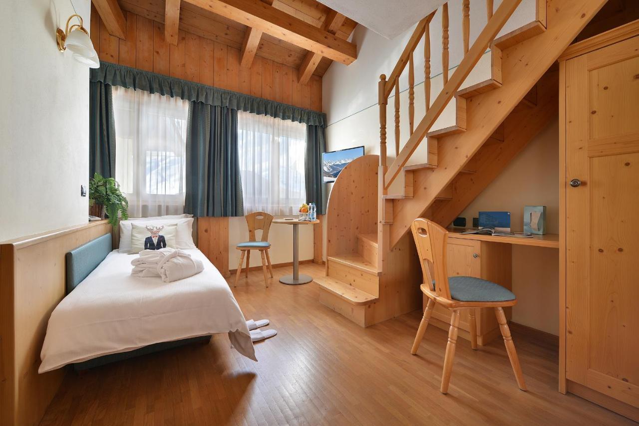 Hotel Interalpen Isolaccia Esterno foto